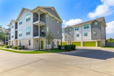 Trailside Oaks Project